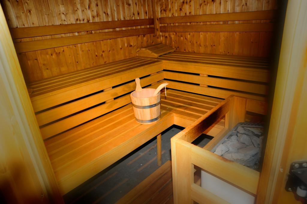 Hotel Zum Goldenen Hirsch Sankt Kilian エクステリア 写真